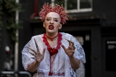 DragYourselfHere_KristaSaberova_007