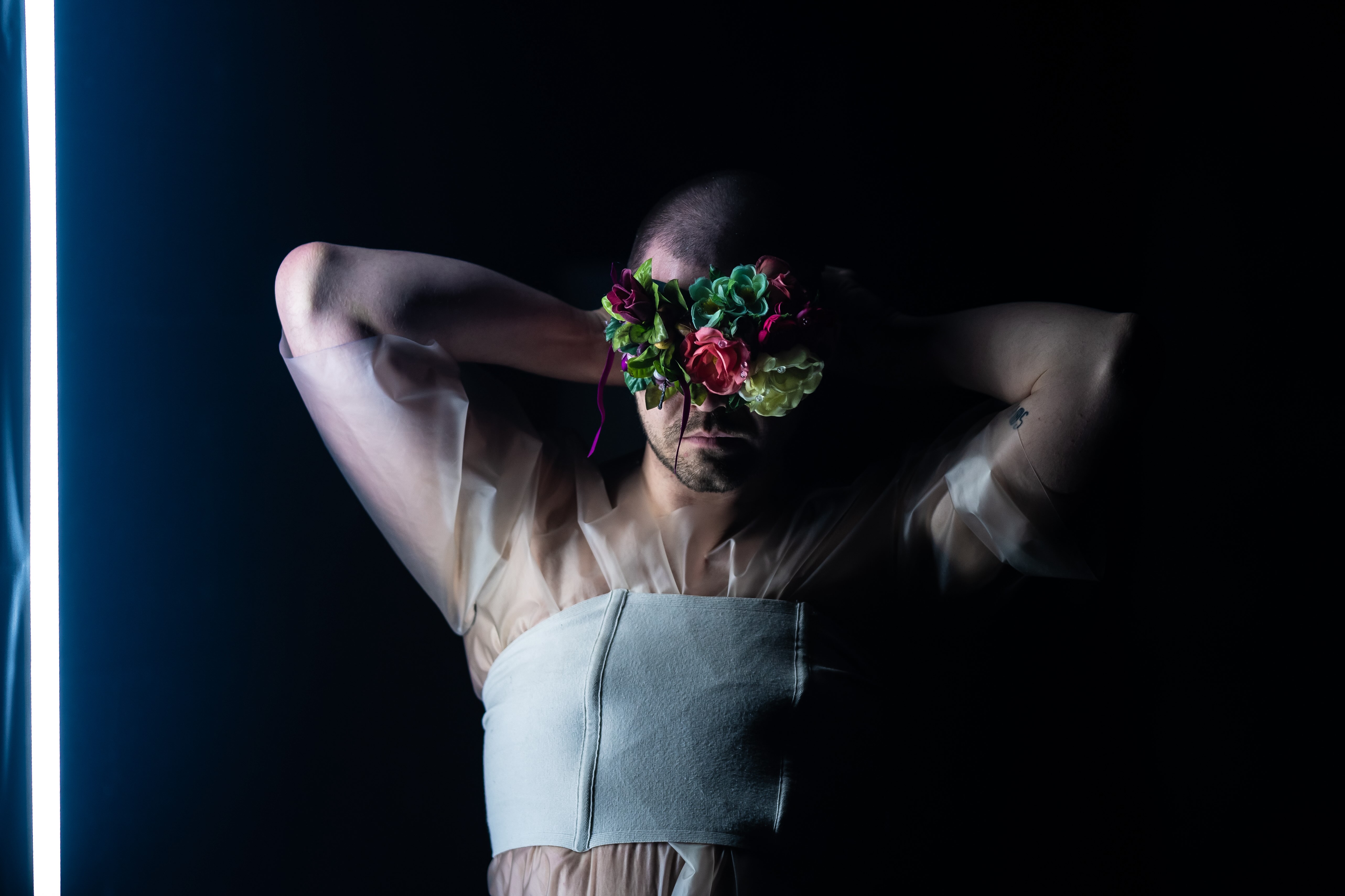 Prantsuse-norra etenduskunstniku Corentin JPM Leveni kväärlavastused jõuavad Tartu Uude Teatrisse