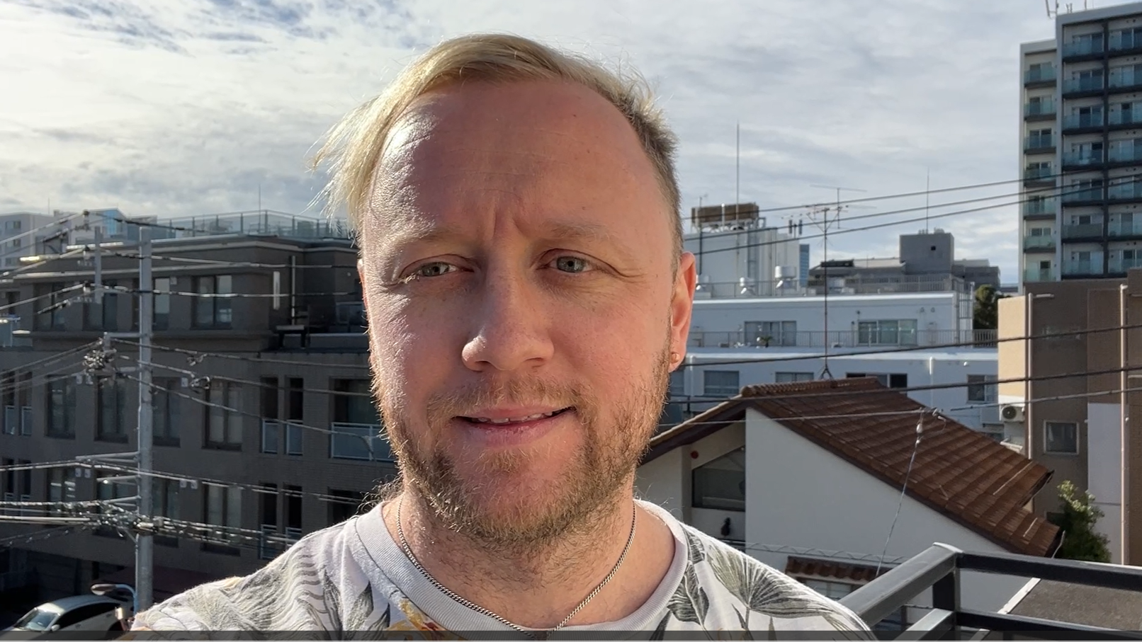 “Mõnus ja kerge lapsepõlve romantika.” Keio Soomelti raamatusoovitused