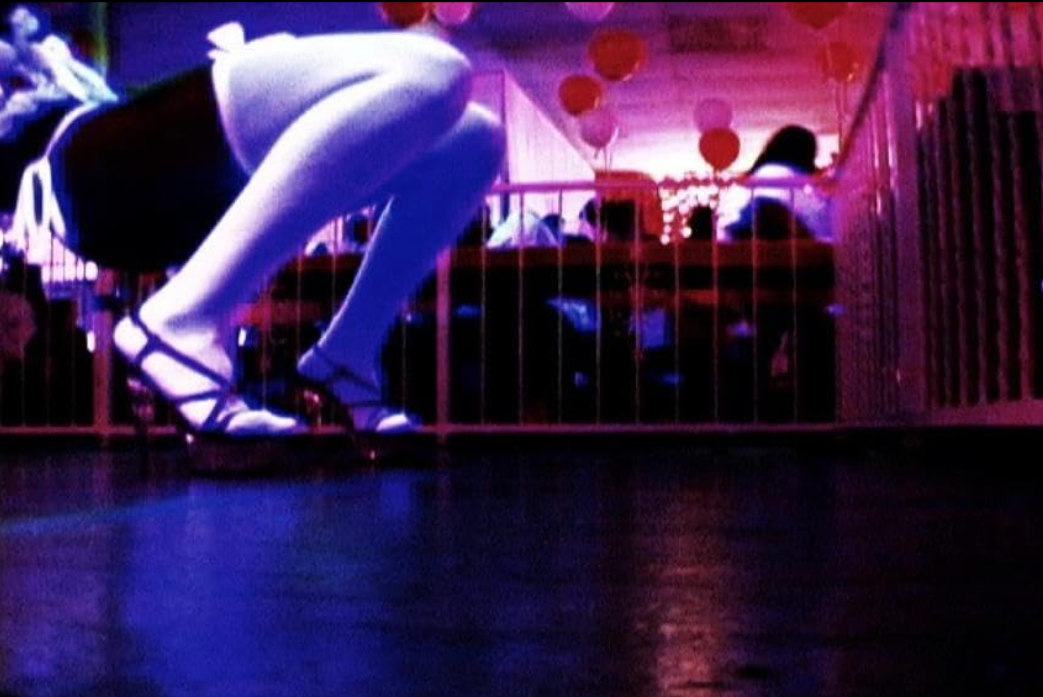 Von Krahli teatris linastub dokumentaalfilm mustanahaliste lesbide underground striptiisiklubist