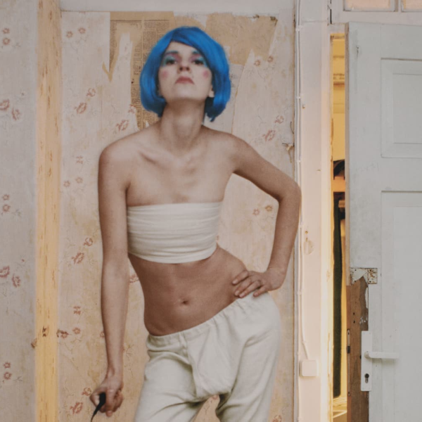 Kumus avatakse suur ülevaatenäitus “Anna-Stina Treumund. Kuidas ära tunda lesbit?“